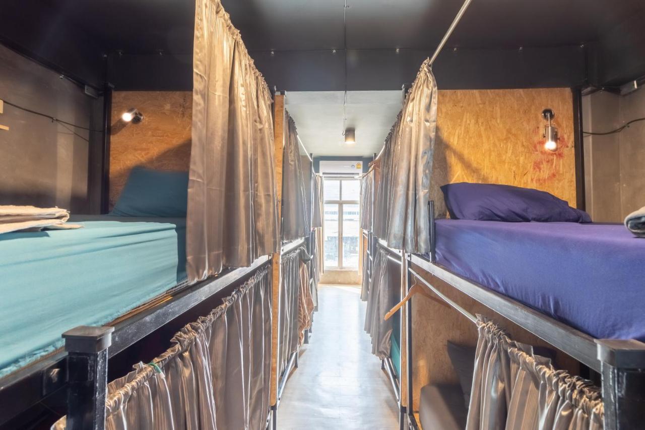 The Beds Ever Hostel (Adults Only) Bangkok Dış mekan fotoğraf